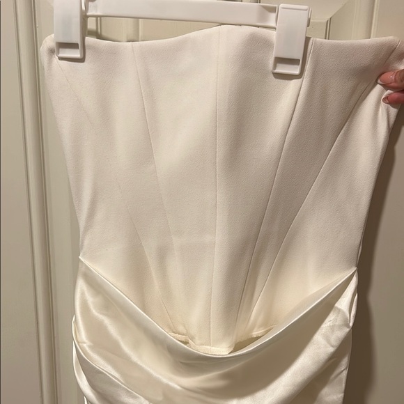 House of CB White Strapless Bodycon Dress - Picture 3 of 7